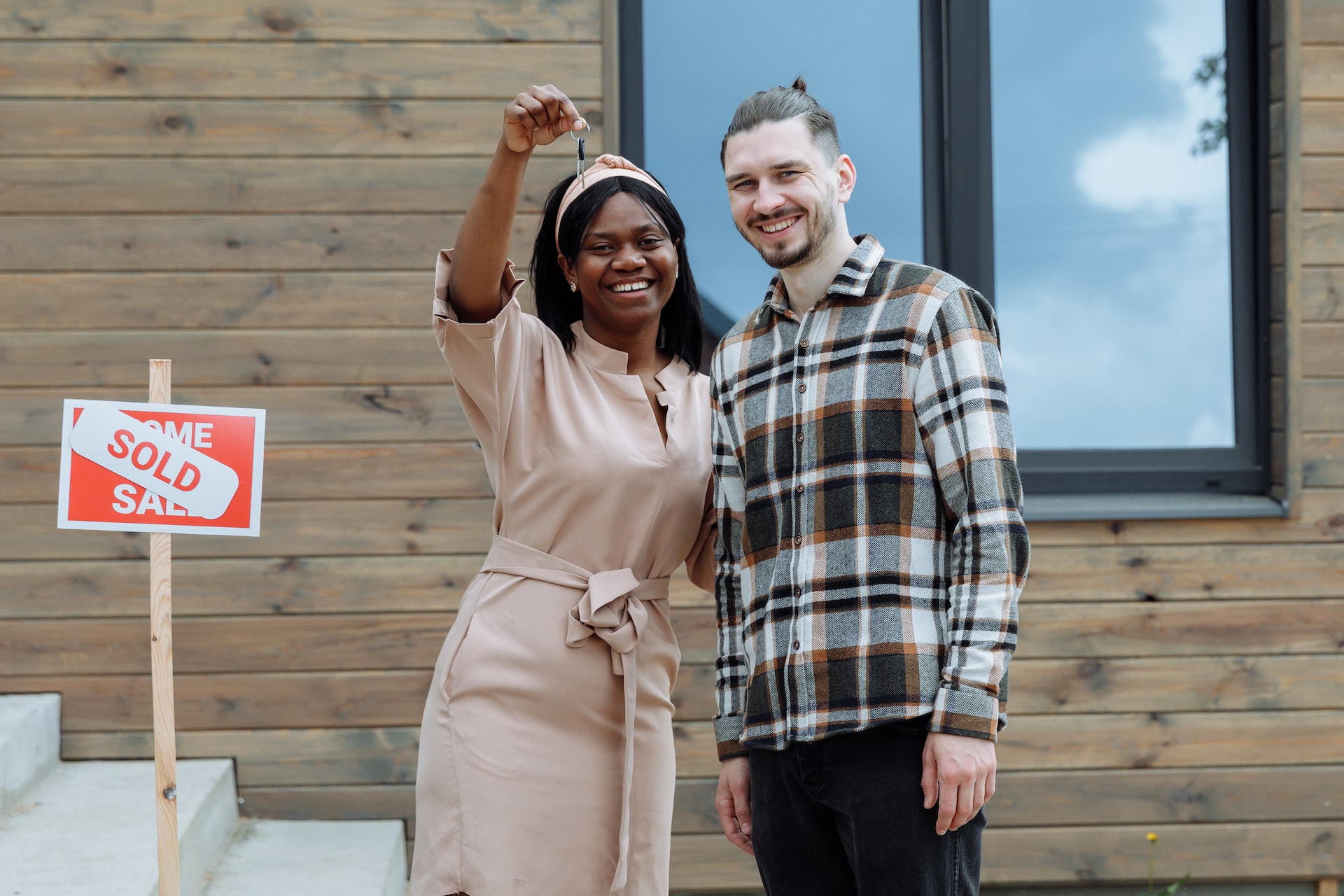 How to Save Money When Purchasing a House